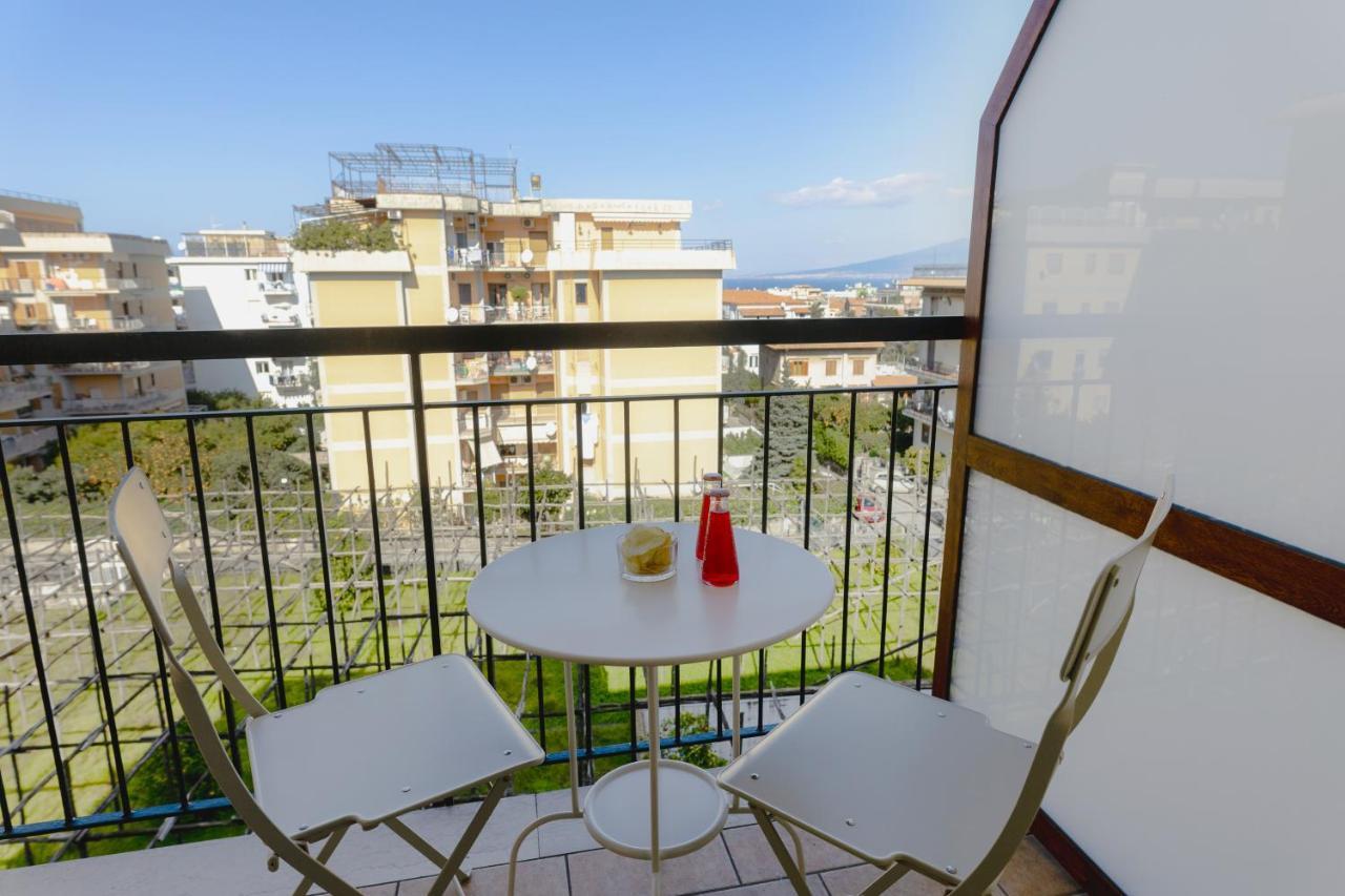 Bed and Breakfast Le Tre Ccc Sorrent Exterior foto